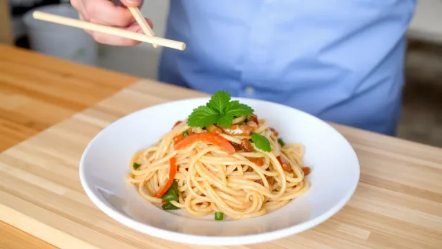 Pad Thai Darek: Riċetta Faċli u Delizzjuża